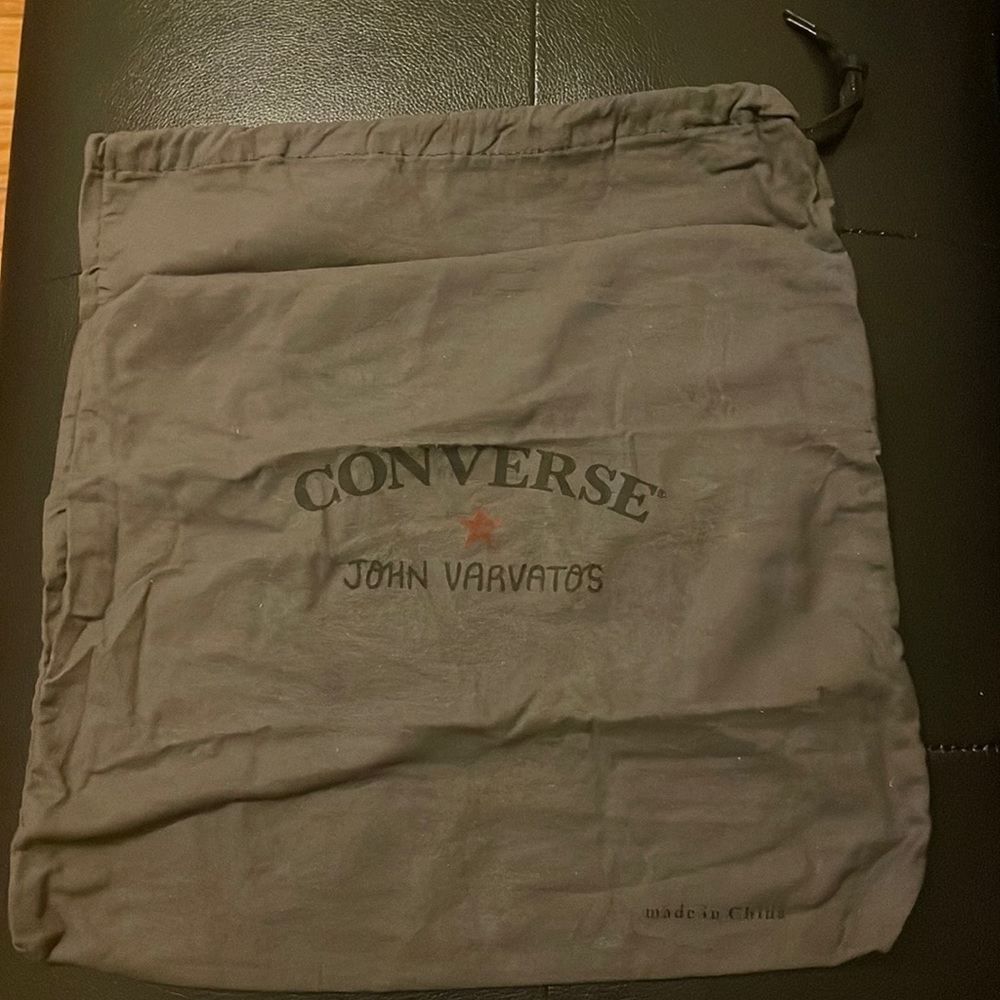 Converse dust bag